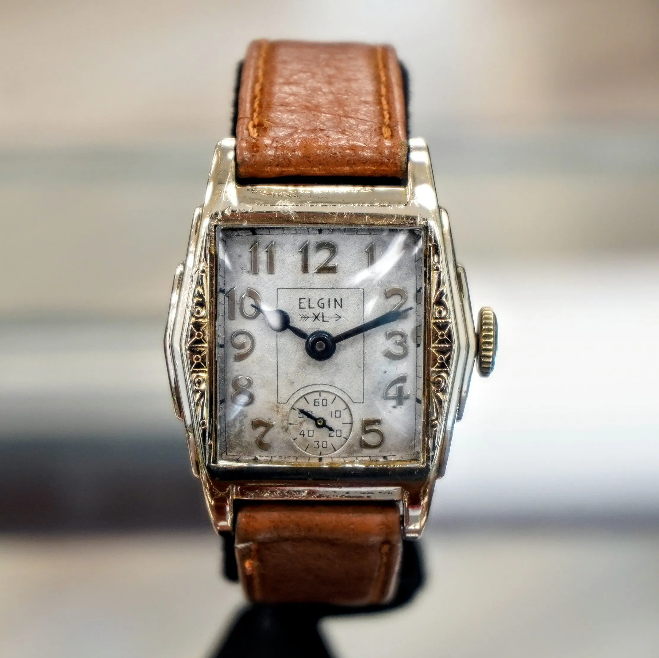 1933 ELGIN Art Deco Engraved Case Wristwatch 17 Jewels Grade 487 Vintage U.S.A Watch