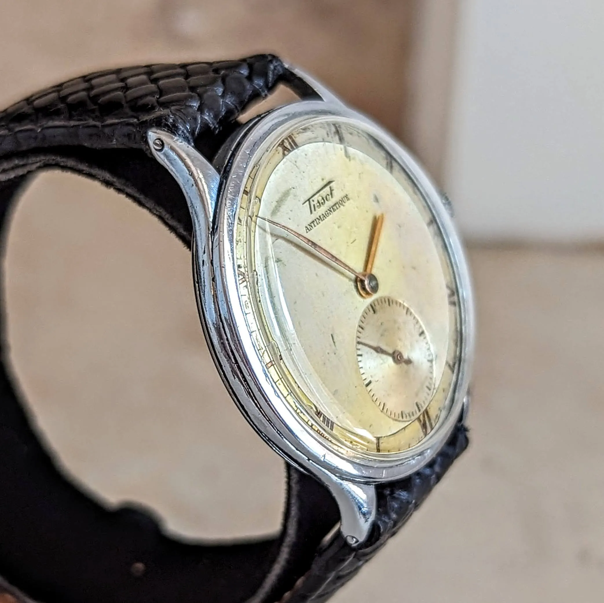 1943 TISSOT Antimagnetique Wristwatch Jumbo Case 35mm Swiss Watch