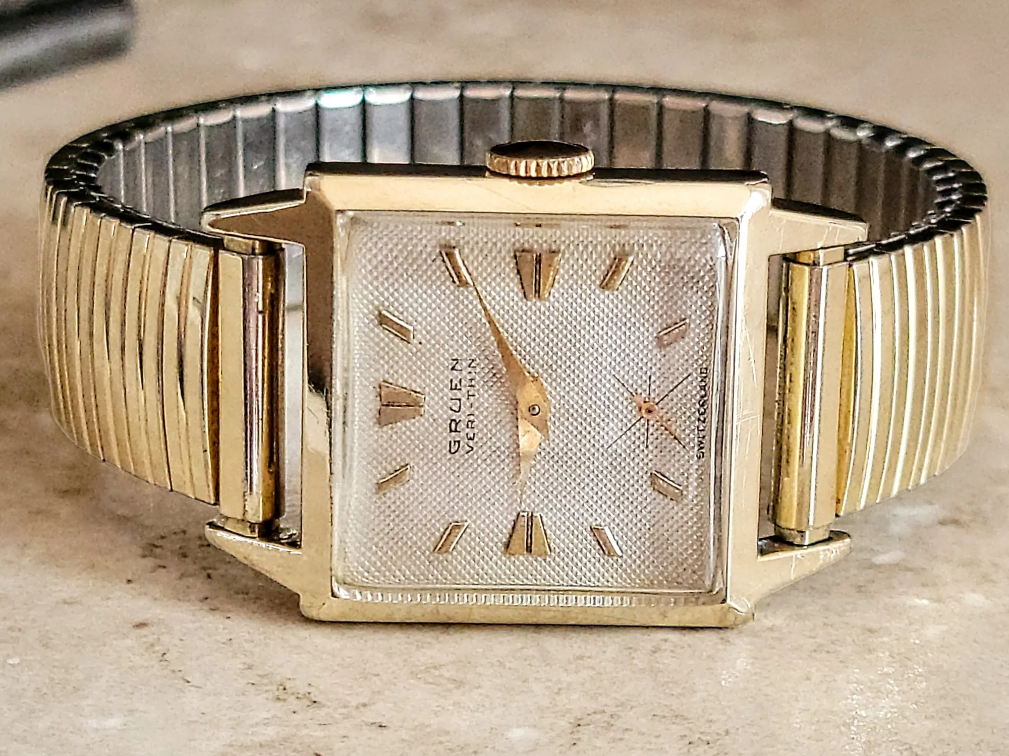 1952 GRUEN Veri-Thin Watch 17 Jewels Cal. 415 Swiss