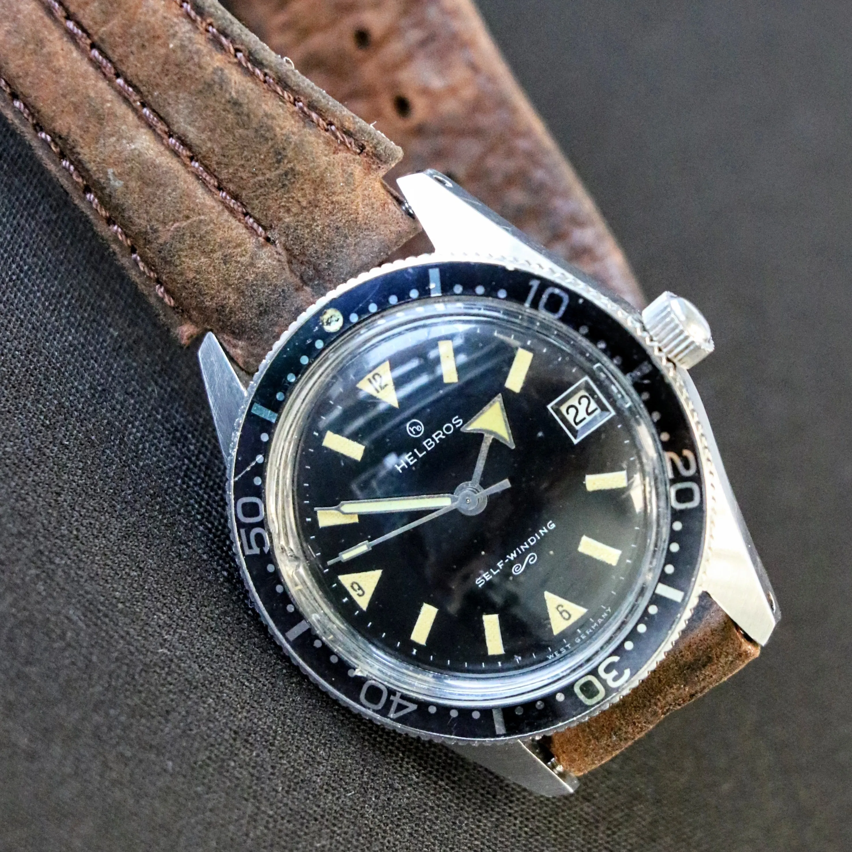 1960s HELBROS Invincible Skin Diver Automatic Wristwatch 17 Jewels Cal. PUW 1461 Germany Made