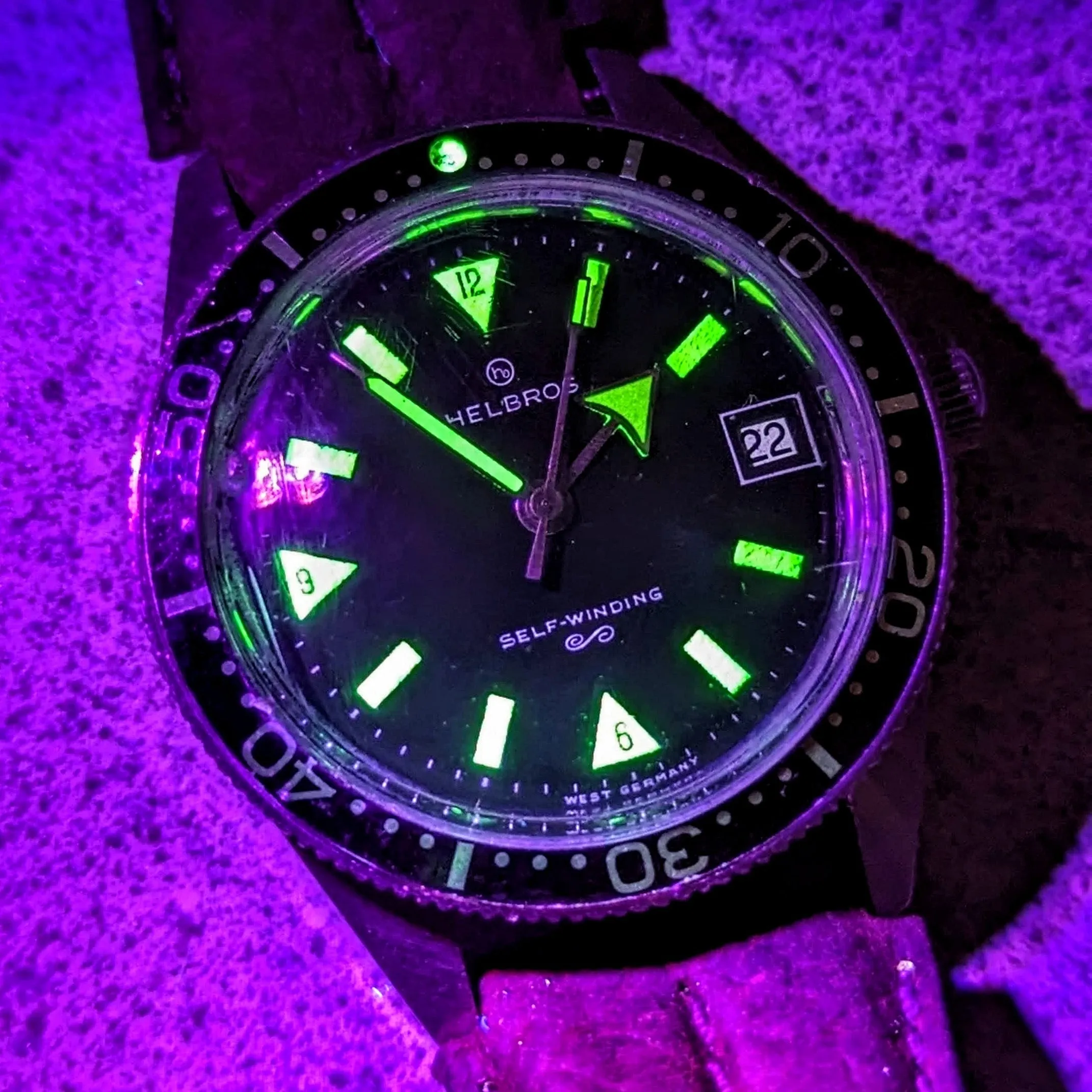 1960s HELBROS Invincible Skin Diver Automatic Wristwatch 17 Jewels Cal. PUW 1461 Germany Made