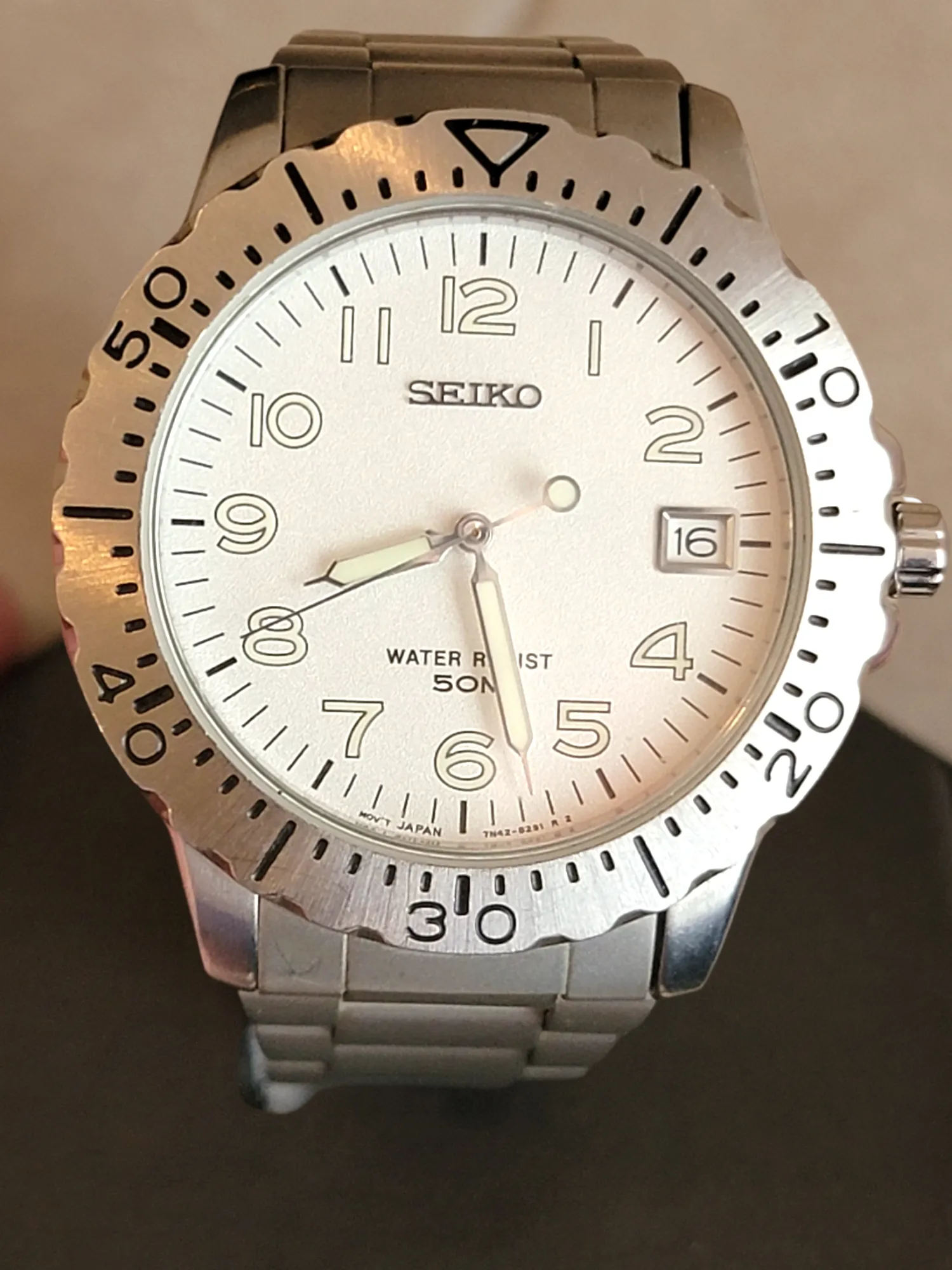 1998 SEIKO Quartz Watch -Diver Style- Date Indicator