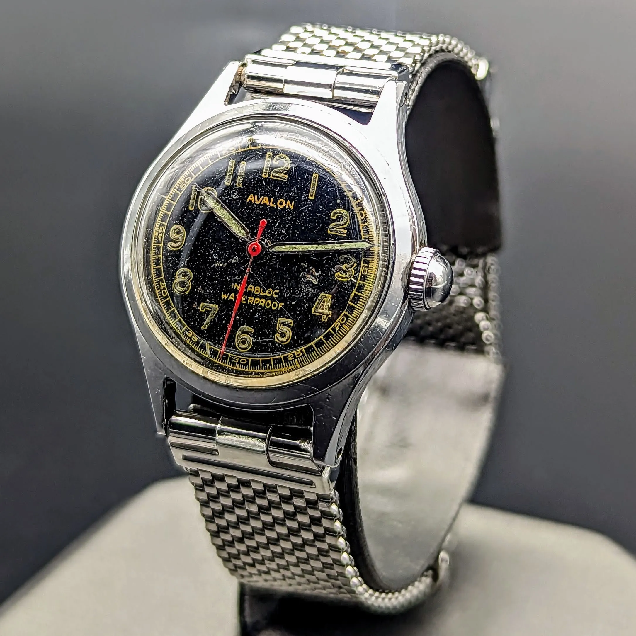 AVALON Wristwatch Vintage Military Style Incabloc Swiss 17 Jewels Watch
