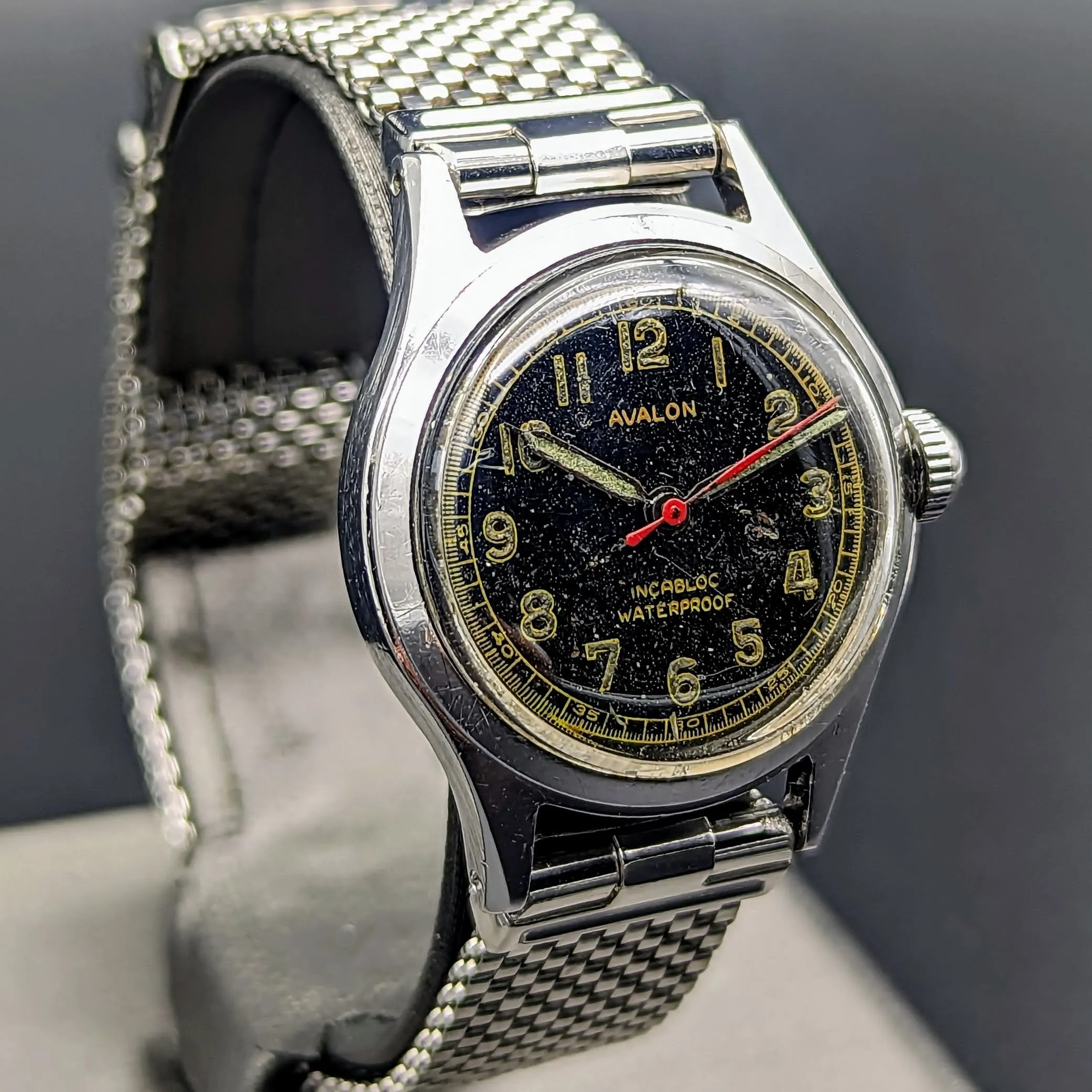 AVALON Wristwatch Vintage Military Style Incabloc Swiss 17 Jewels Watch