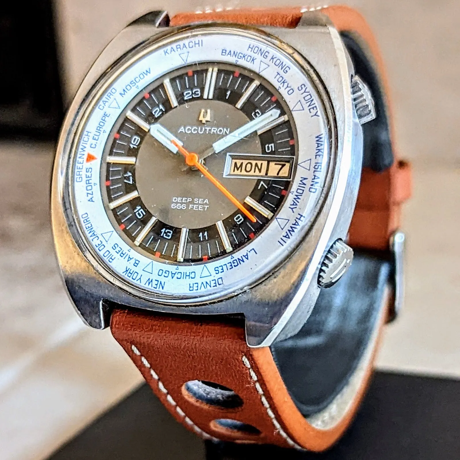 BULOVA Accutron Deep Sea World Timer Watch Vintage 1970 Wristwatch