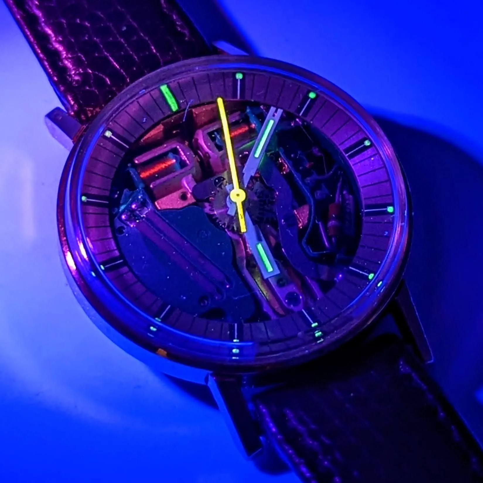 BULOVA Accutron SpaceView Writswatch Electronically Controlled 214 Tuning Fork Watch