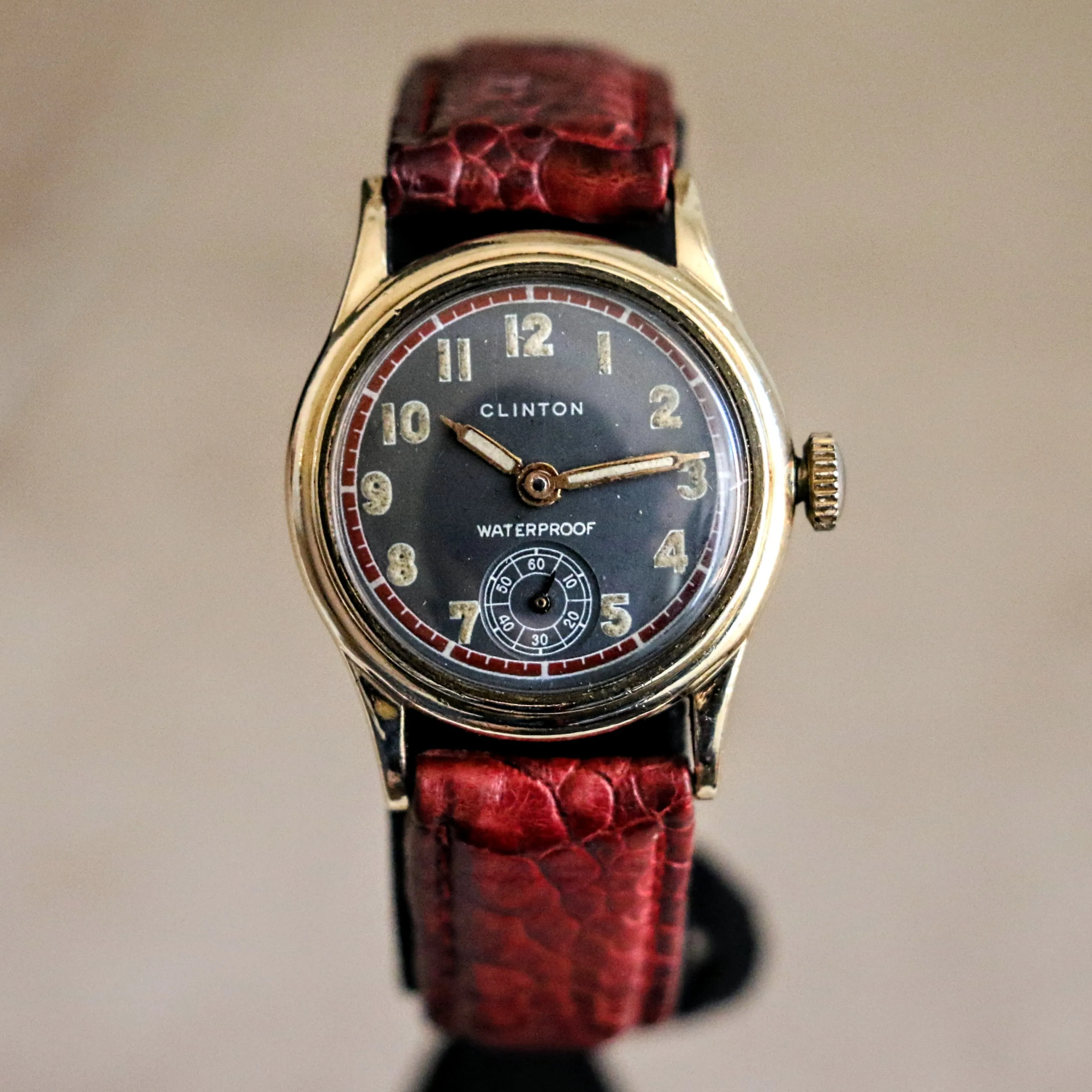 CLINTON Waterproof Wristwatch Grey Dial 17 Jewels 29mm Swiss Made Watch