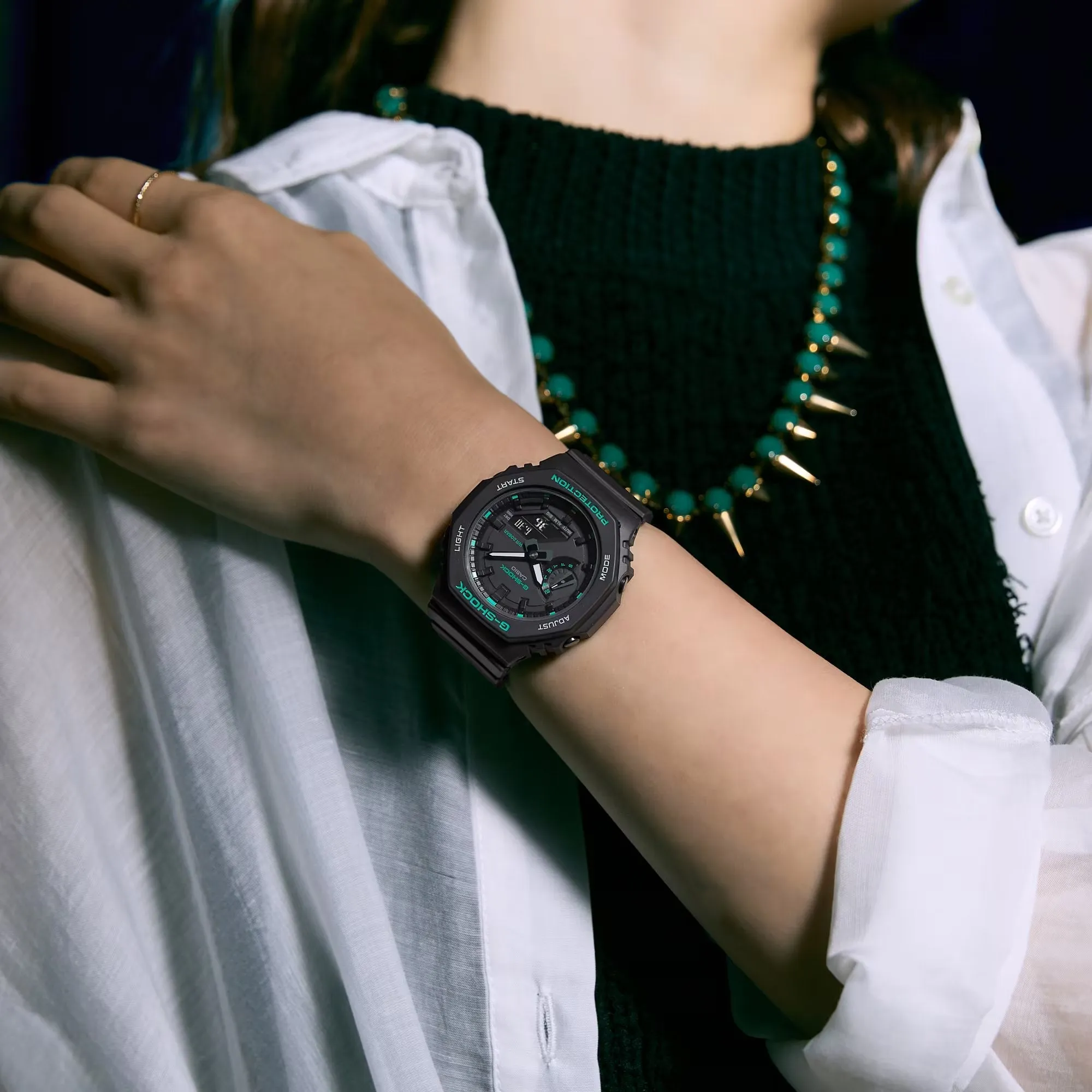 G Shock GMAS2100GA-1A Mid-Size Casioak