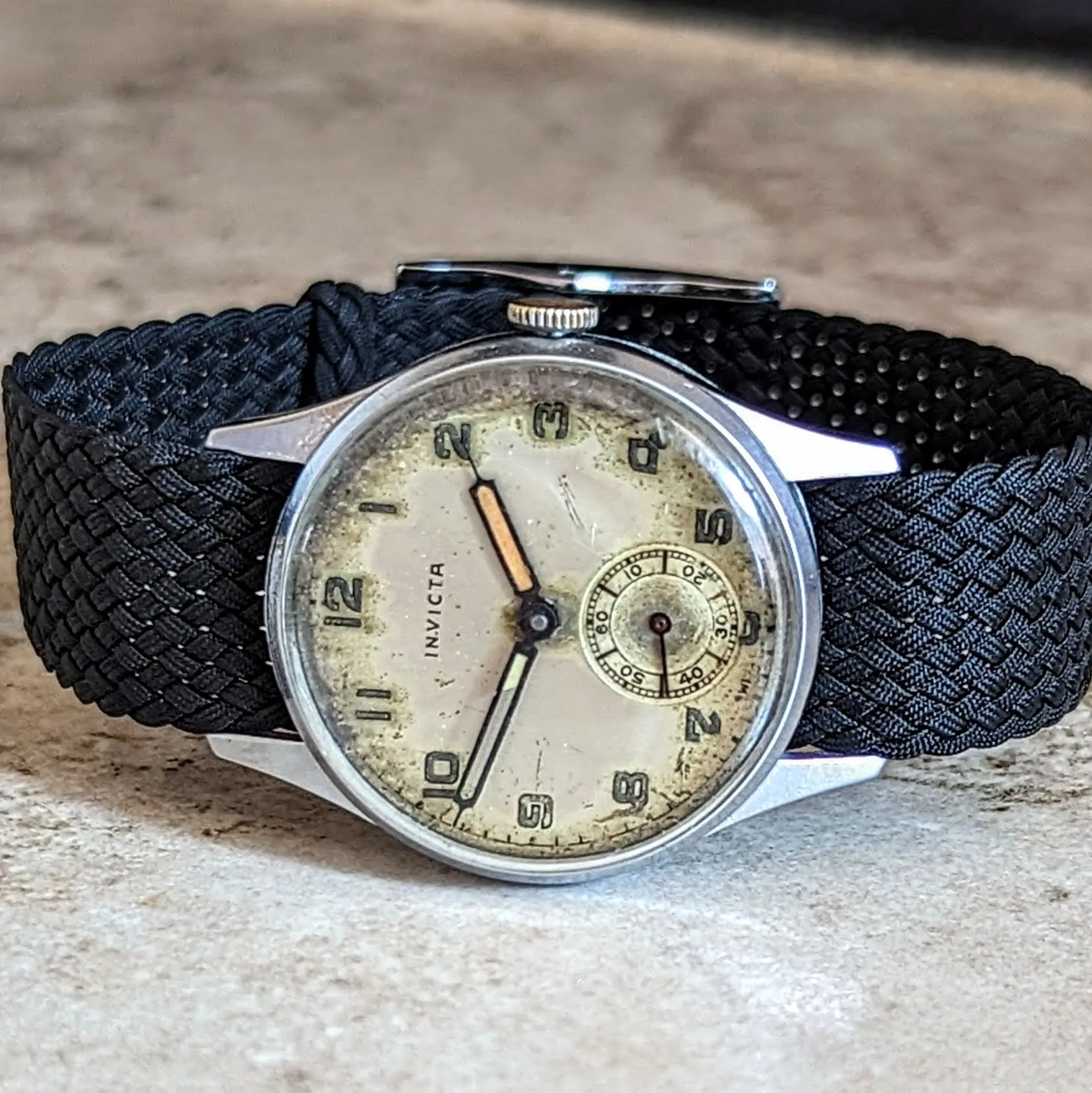 INVICTA Military Wristwatch 15 Jewels Cal. 114 Adjusted Swiss 1950's Vintage Watch