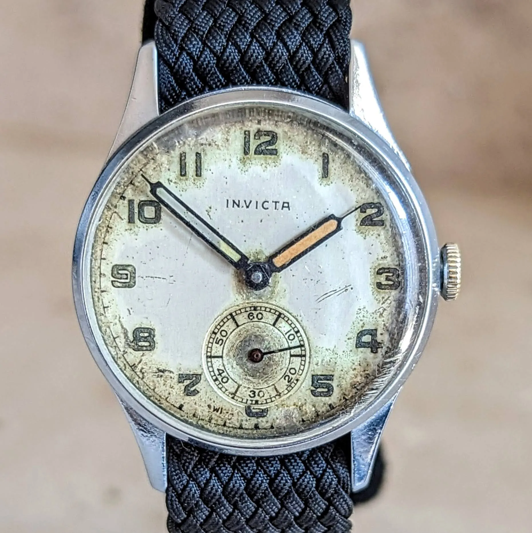 INVICTA Military Wristwatch 15 Jewels Cal. 114 Adjusted Swiss 1950's Vintage Watch