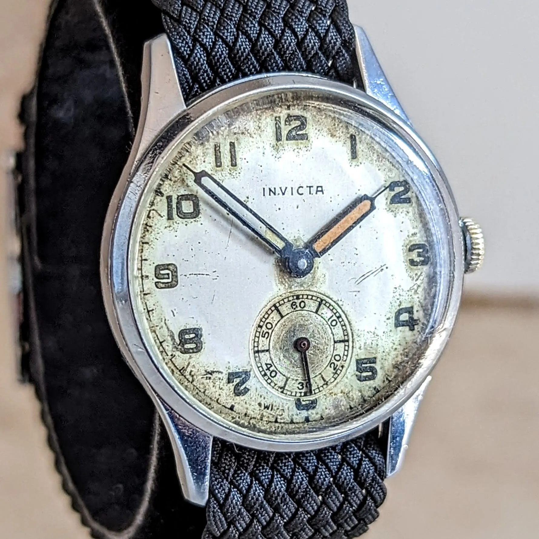 INVICTA Military Wristwatch 15 Jewels Cal. 114 Adjusted Swiss 1950's Vintage Watch