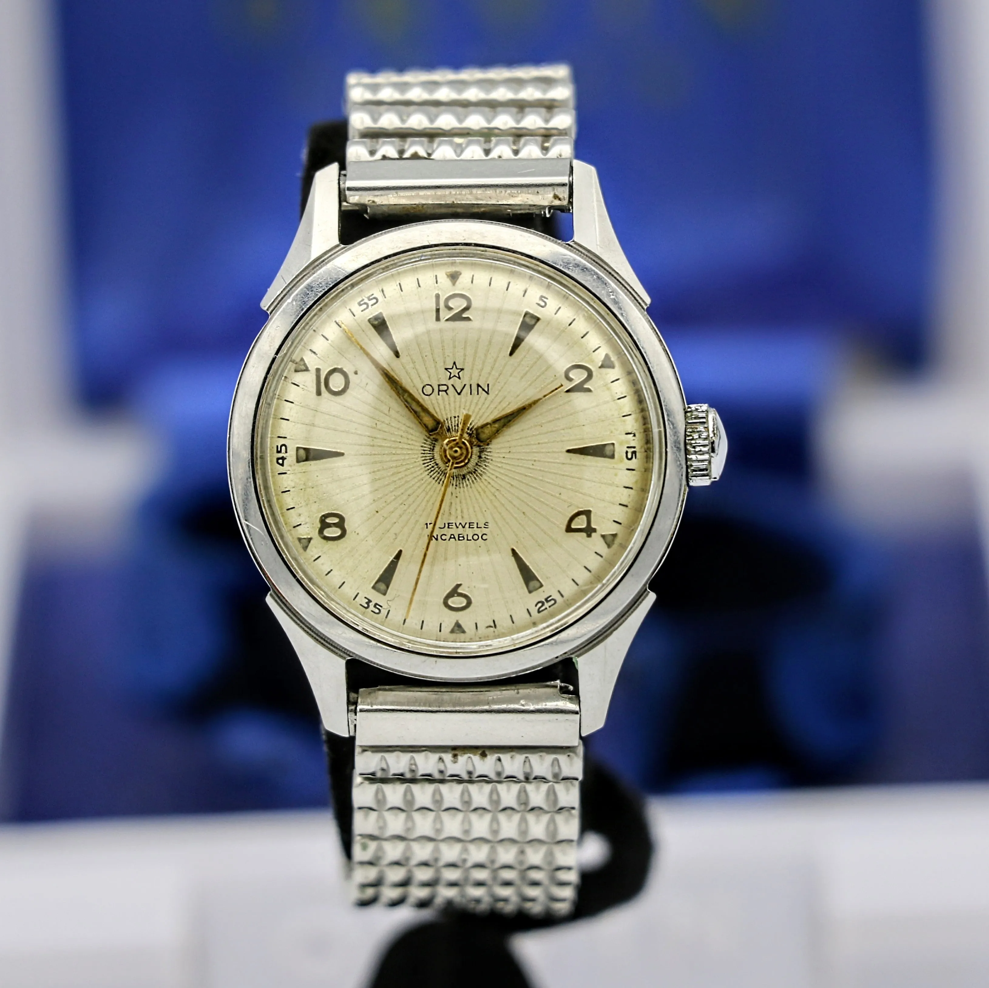 ORVIN Incabloc Watch 17 Jewels 32mm France Made Wristwatch Original Box!