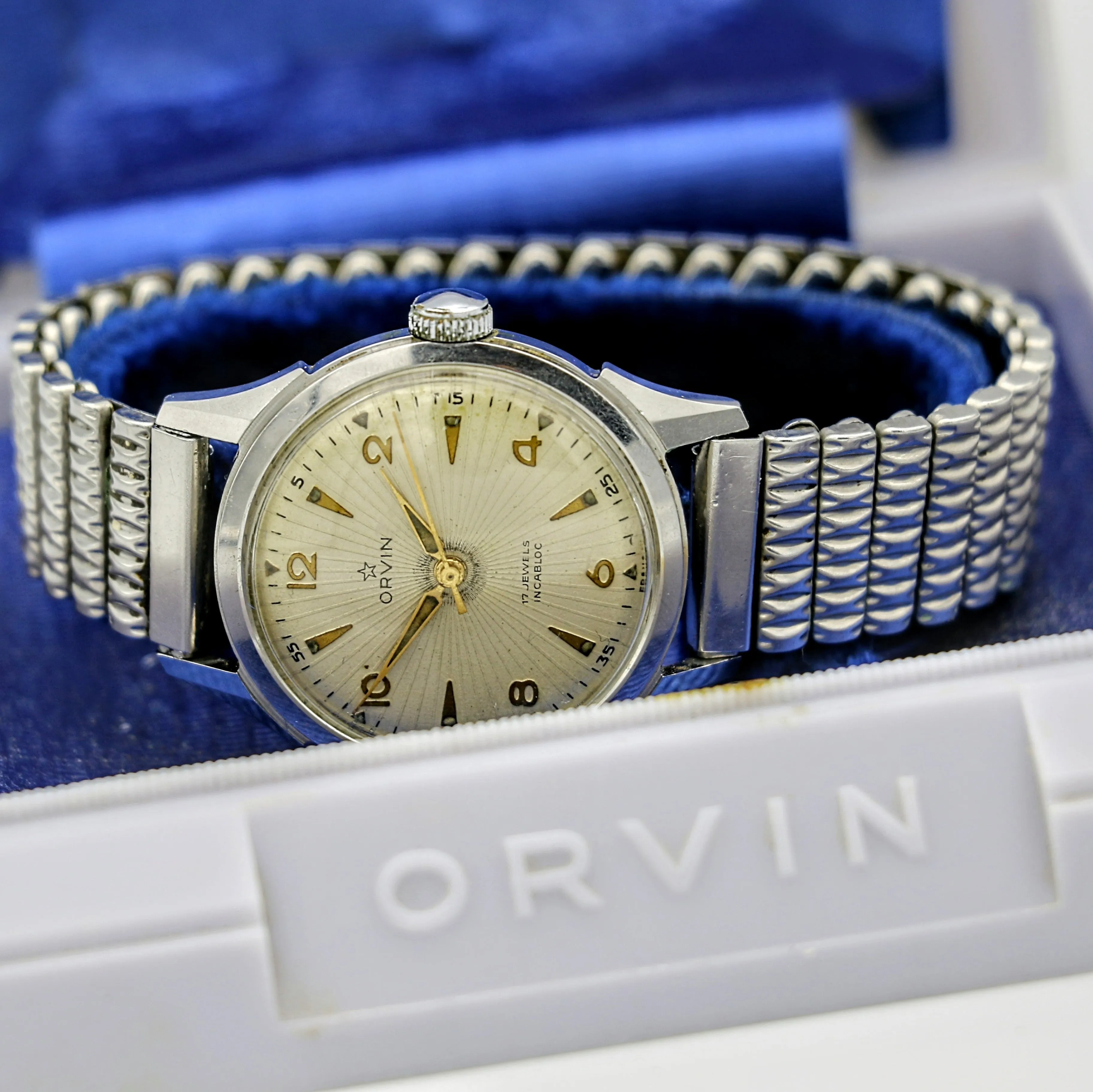 ORVIN Incabloc Watch 17 Jewels 32mm France Made Wristwatch Original Box!